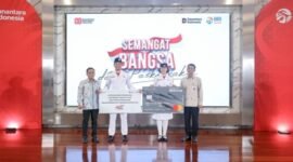 BRI Peduli beri apresiasi dana pendidikan untuk Paskibraka dan tenaga pendukung! Bukti komitmen BRI untuk mendukung pendidikan dan semangat juang anak bangsa. (Dok. BRI)