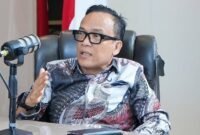 Wamenaker Immanuel Ebenezer dibawa KPK usai terjaring OTT dugaan pemerasan sertifikasi K3. (Instagram.com@immanuelebenezer)

