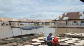 Konsisten perkuat ekonomi kerakyatan, BRI raih Anugerah Ekonomi Hijau. Penghargaan ini memvalidasi efektivitas strategi pemberdayaan UMKM yang dijalankan BRI. (Dok. BRI)