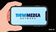 Pendiri Persrilis.com Budi Purnomo Karjodihardjo saat mengumumkan kemitraan distribusi press release digital bersama New Media Network (NMN) di Jakarta. (Dok. Persrilis.com)
